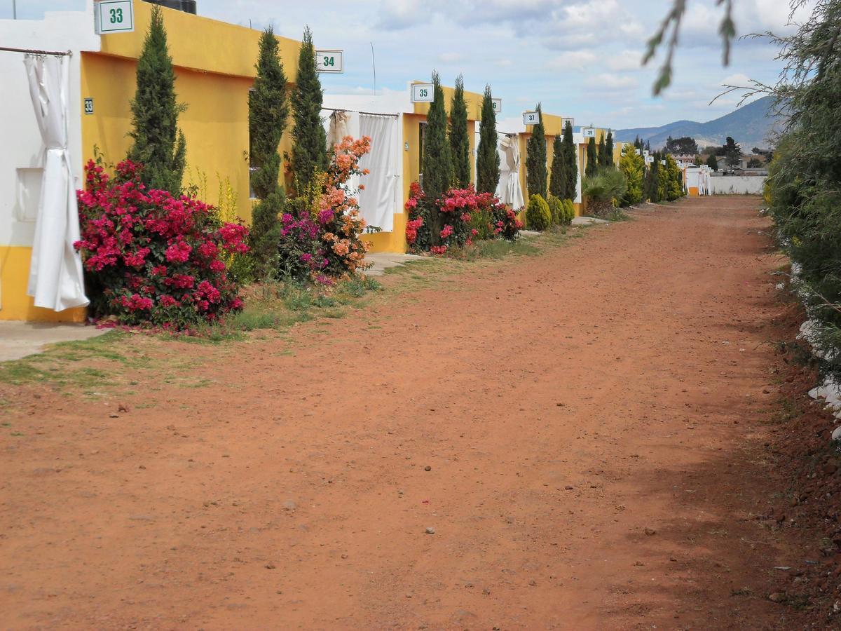 Hotel Las Cabanas San Felipe del Progreso エクステリア 写真